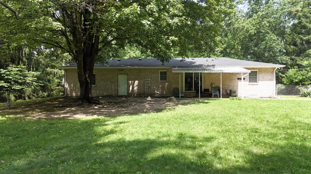 30417 US-12 Niles, MI 49120