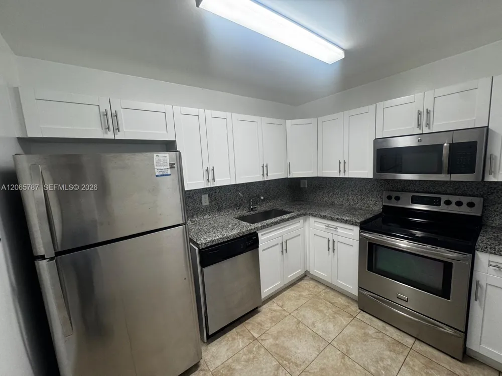 4334 NW 9th Ave #9-3G Deerfield Beach, FL 33064