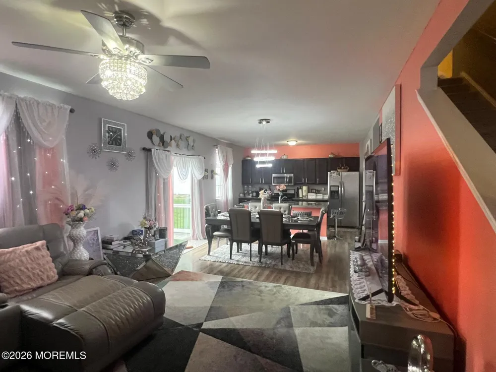 9 Tradewinds Avenue Barnegat, NJ 08005