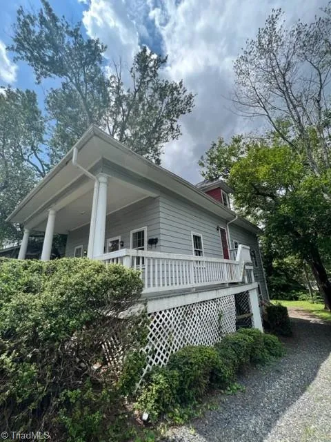 614 Mendenhall Street #C