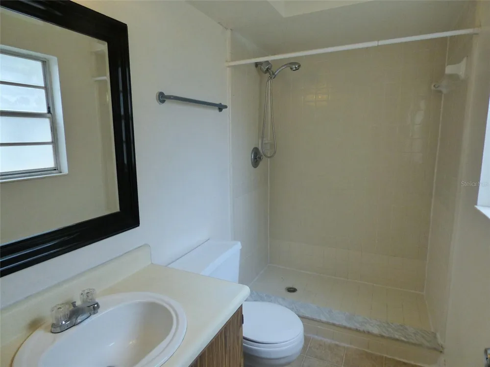 12125 NAPIERS CIRCLE Orlando, FL 32826