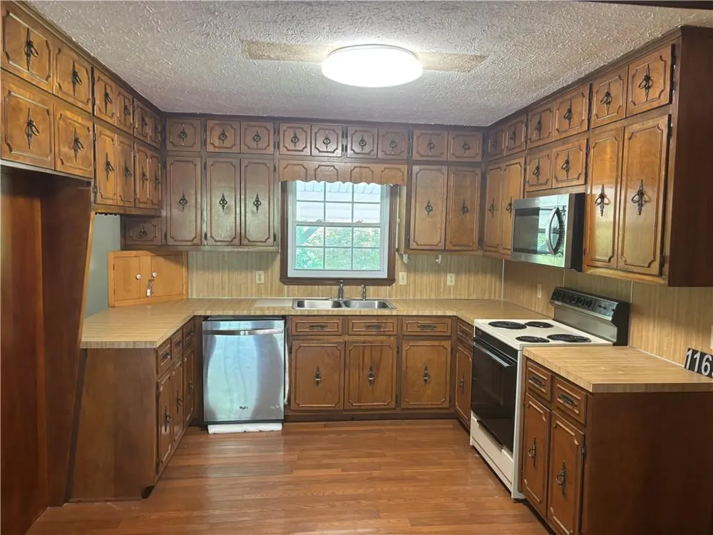1163 Martin Head Circle Dahlonega, GA 30533