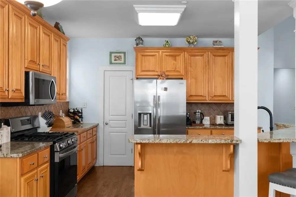 105 Camford Stone Path Fayetteville, GA 30214