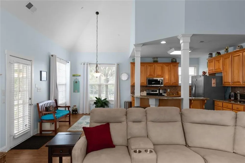 105 Camford Stone Path Fayetteville, GA 30214