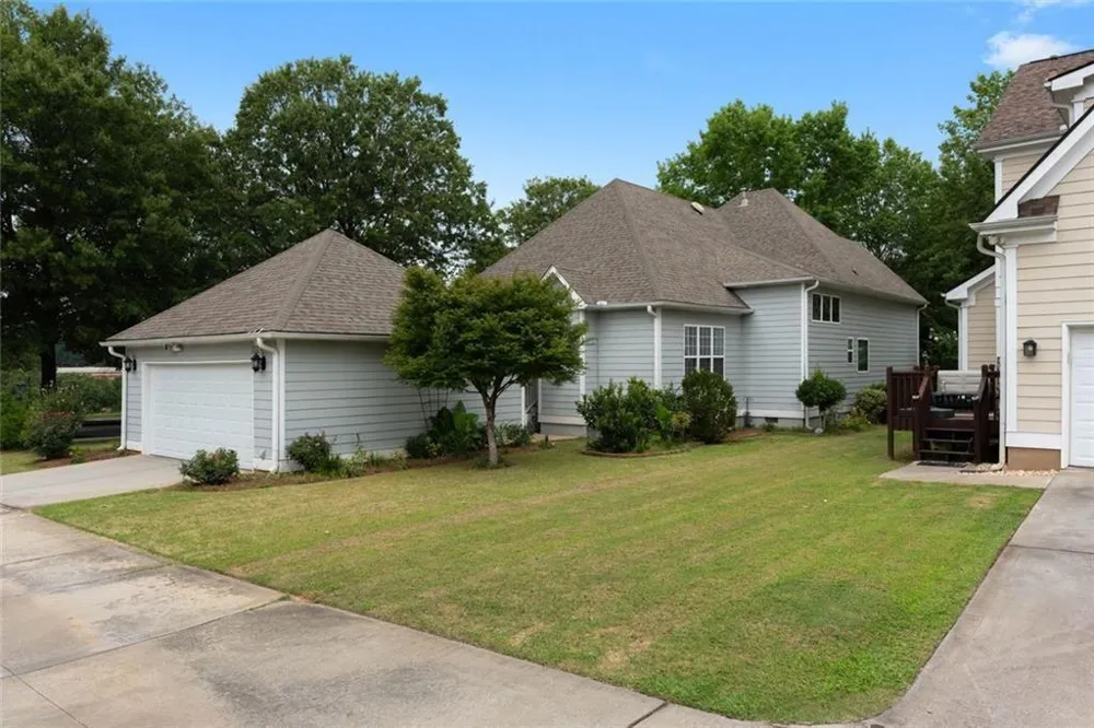 105 Camford Stone Path Fayetteville, GA 30214