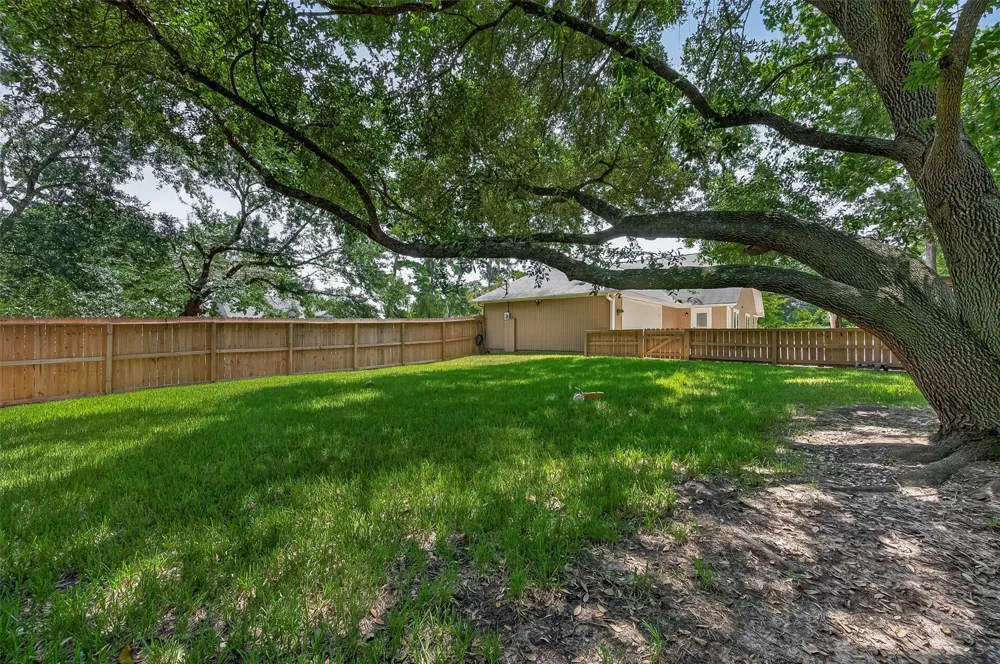 12202 Coachman Lane Pinehurst, TX 77362