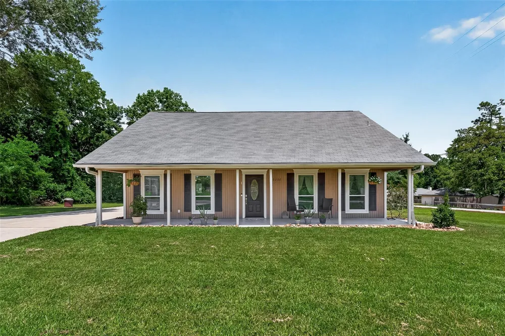 12202 Coachman Lane Pinehurst, TX 77362