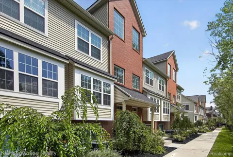 553 Village Lane