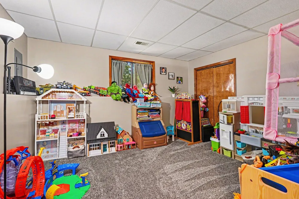 1452 Adams Avenue Muskegon City, MI 49442