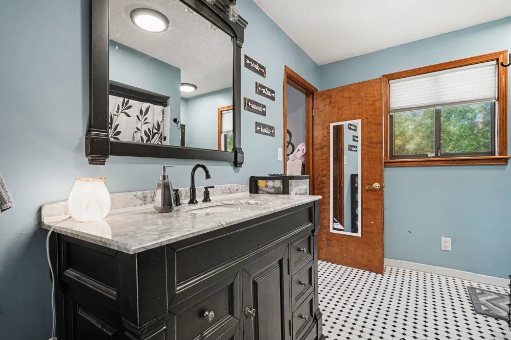 1452 Adams Avenue Muskegon City, MI 49442