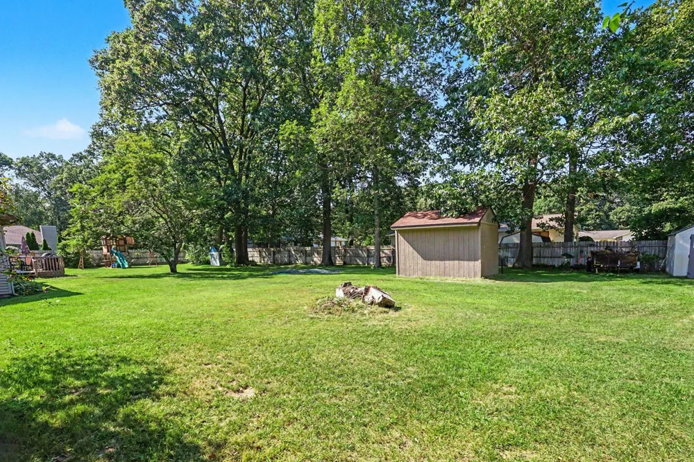 1452 Adams Avenue Muskegon City, MI 49442