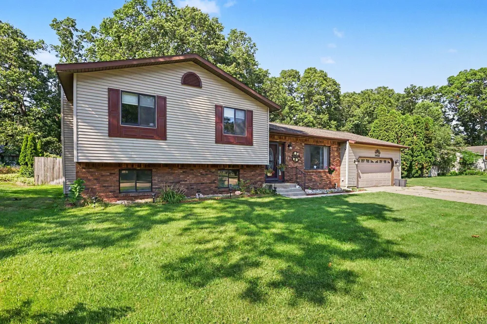 1452 Adams Avenue Muskegon City, MI 49442