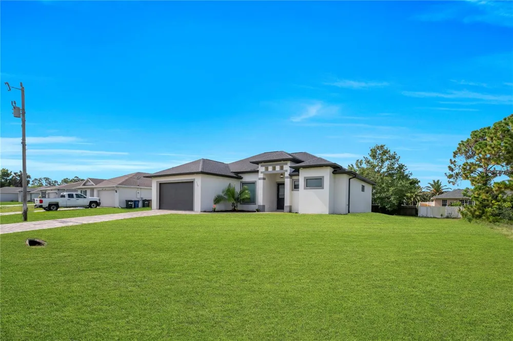 3509 38TH ST SW Lehigh Acres, FL 33976