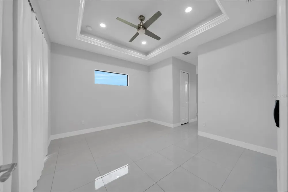 3509 38TH ST SW Lehigh Acres, FL 33976