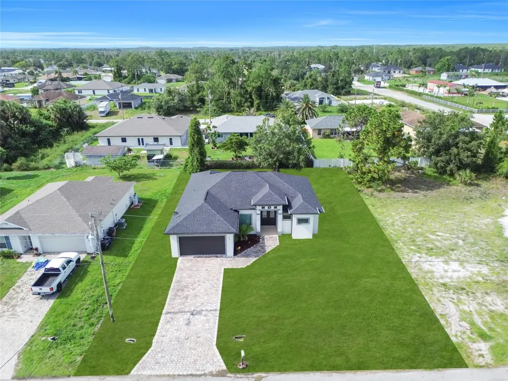 3509 38TH ST SW Lehigh Acres, FL 33976
