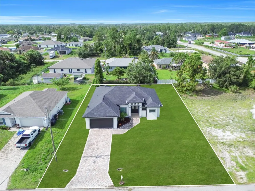 3509 38TH ST SW Lehigh Acres, FL 33976