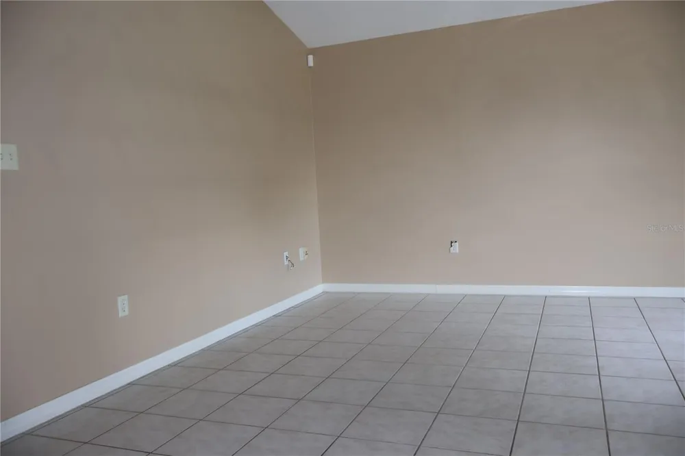 3311 W MARCUM STREET Tampa, FL 33611