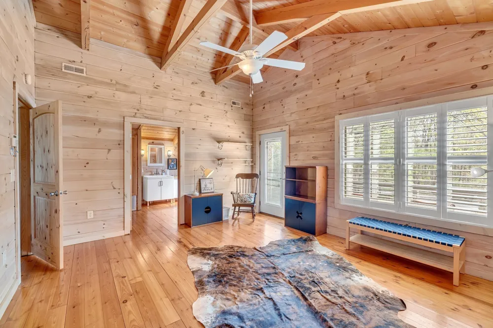 1841 Laurel Lake Dr Monteagle, TN 37356