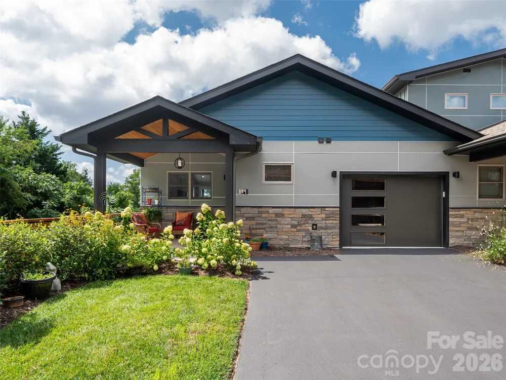 309 Ava Lane Asheville, NC 28804