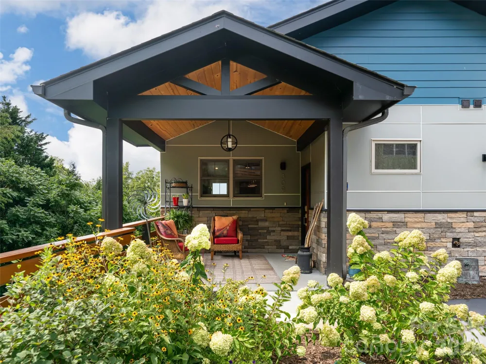 309 Ava Lane Asheville, NC 28804