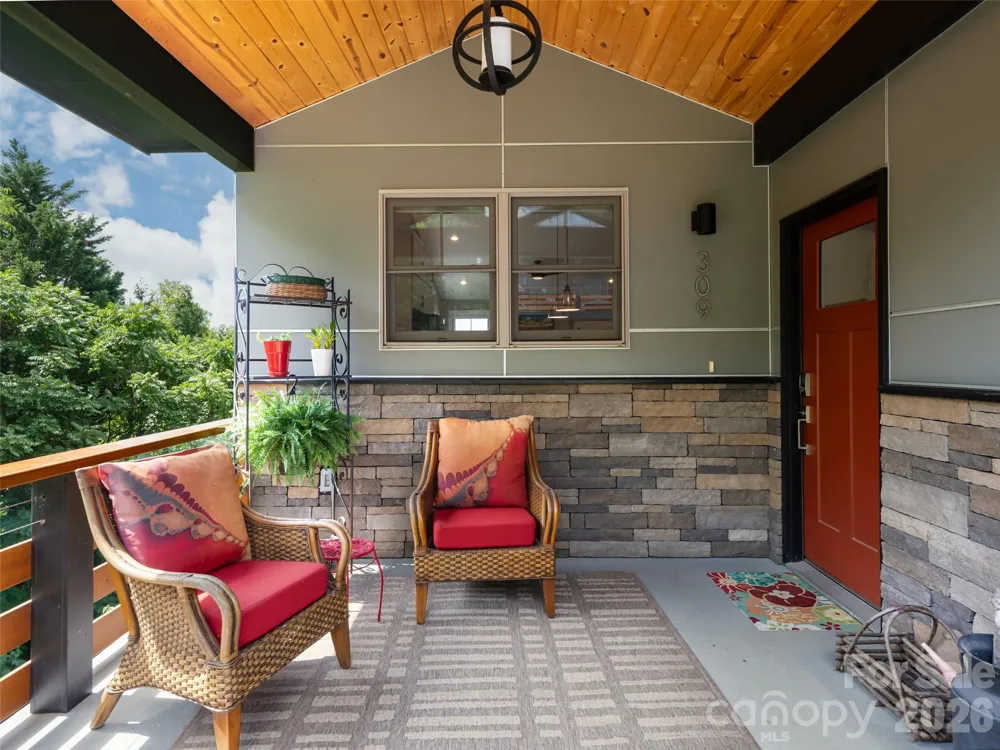 309 Ava Lane Asheville, NC 28804