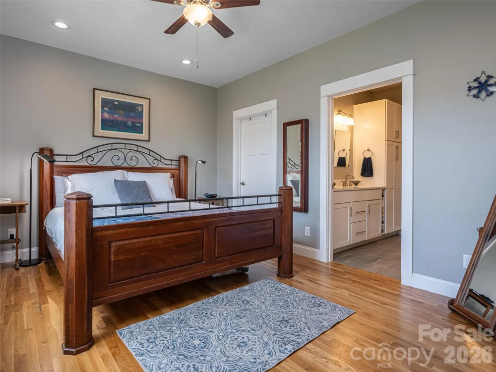 309 Ava Lane Asheville, NC 28804