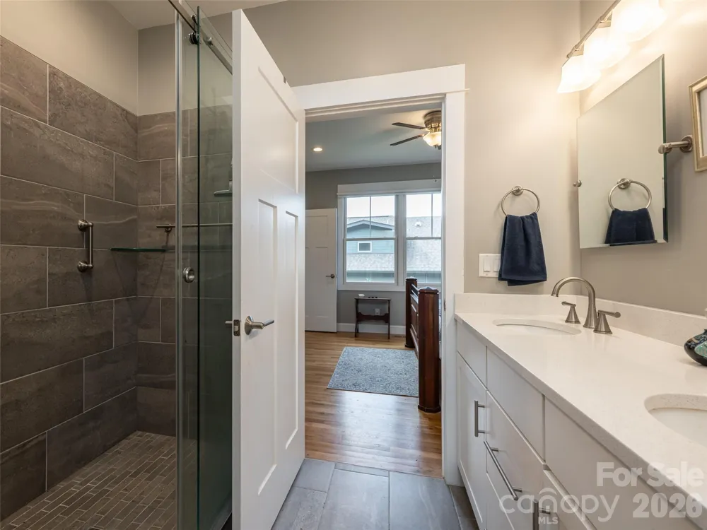 309 Ava Lane Asheville, NC 28804