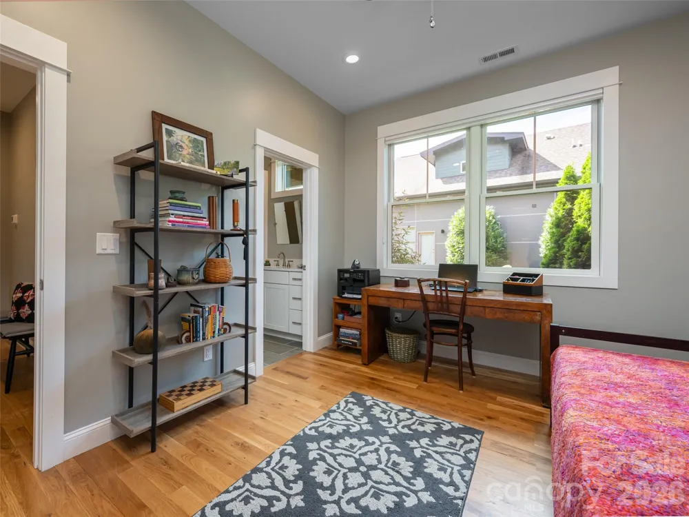 309 Ava Lane Asheville, NC 28804