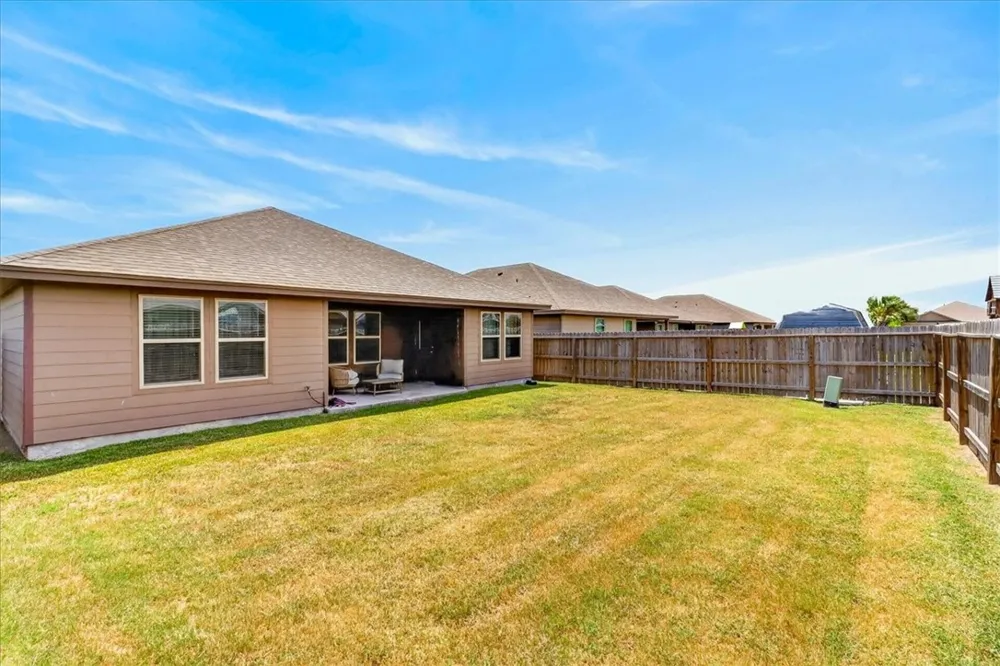 3913 Targaryen Way Corpus Christi, TX 78410