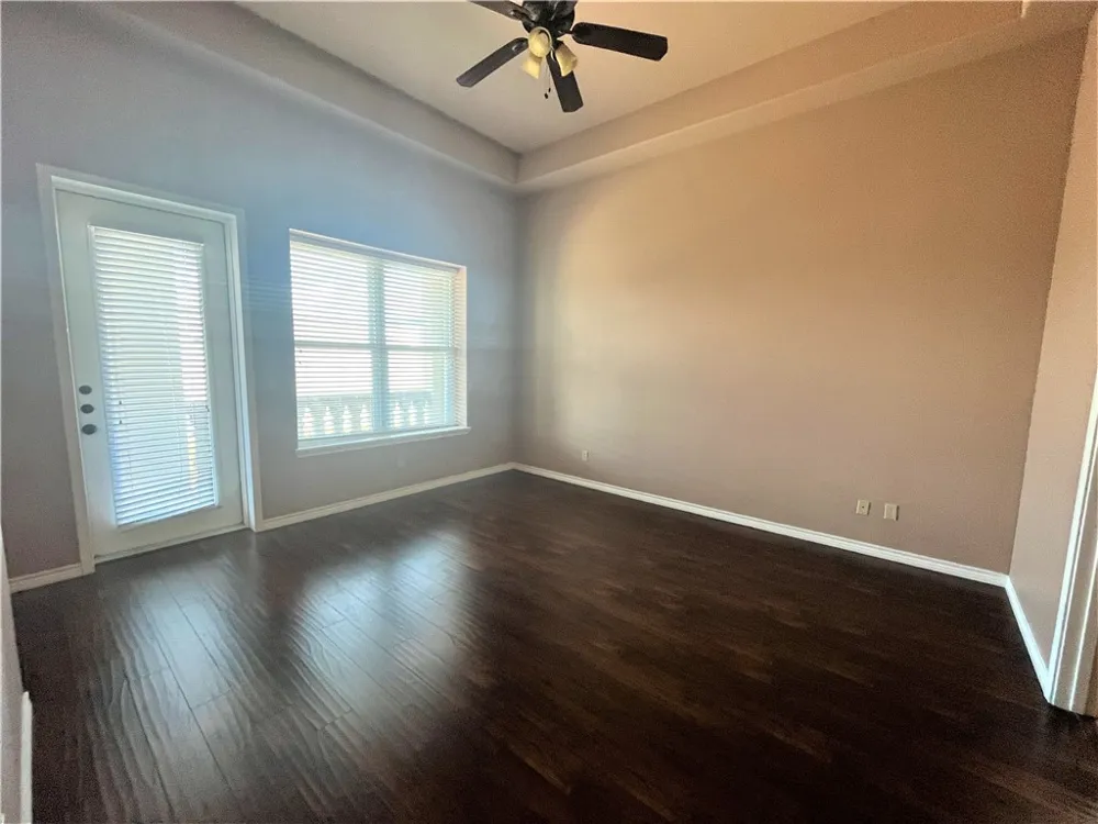 14910 Leeward Drive #802 Corpus Christi, TX 78418