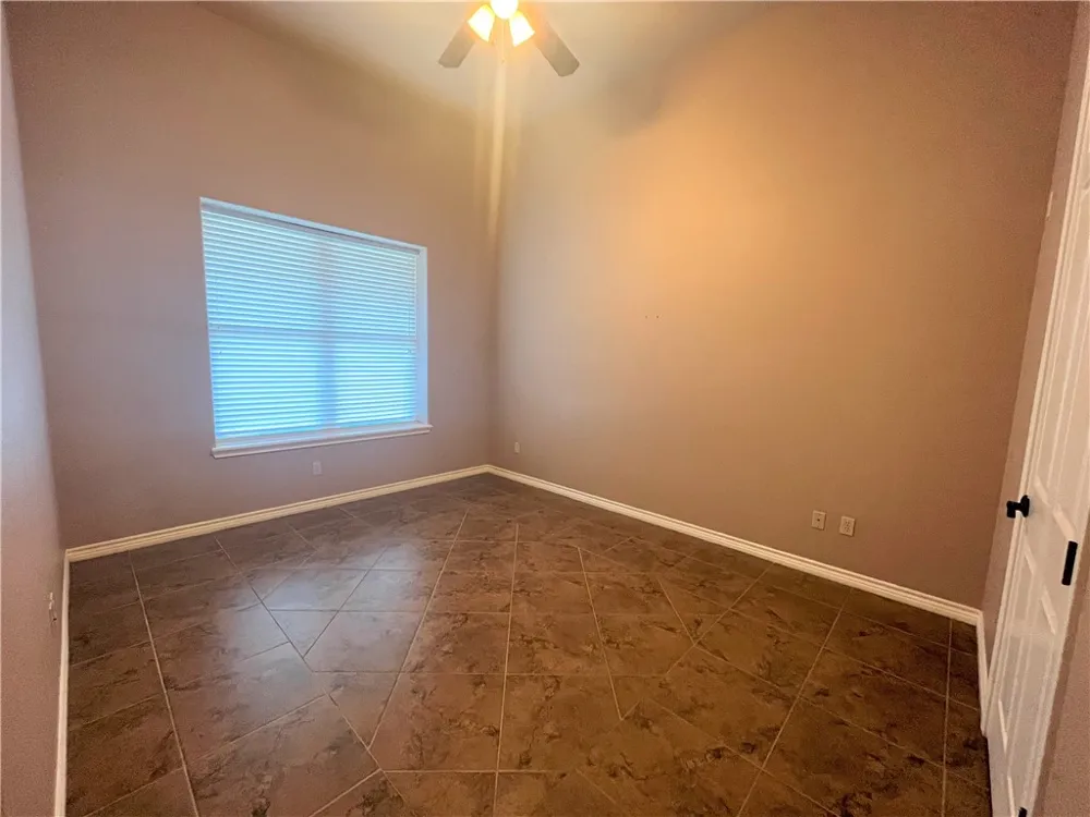 14910 Leeward Drive #802 Corpus Christi, TX 78418