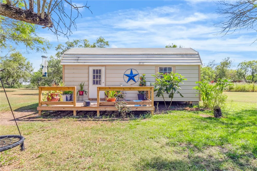 23107 County Road 1092 Mathis, TX 78368