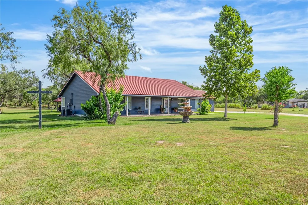 23107 County Road 1092 Mathis, TX 78368