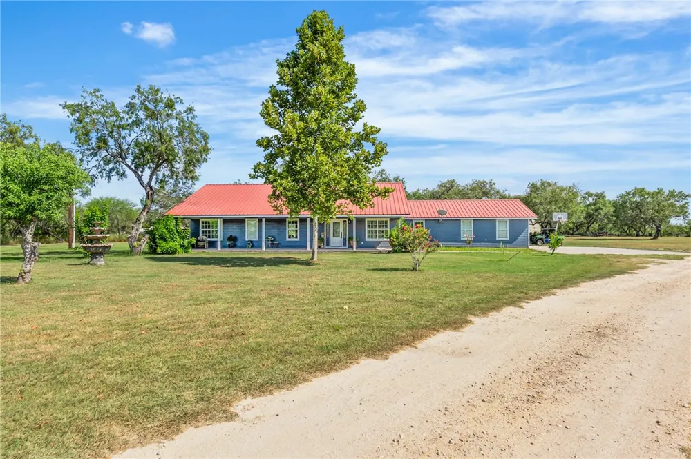 23107 County Road 1092 Mathis, TX 78368
