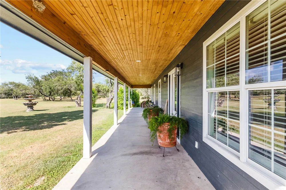 23107 County Road 1092 Mathis, TX 78368