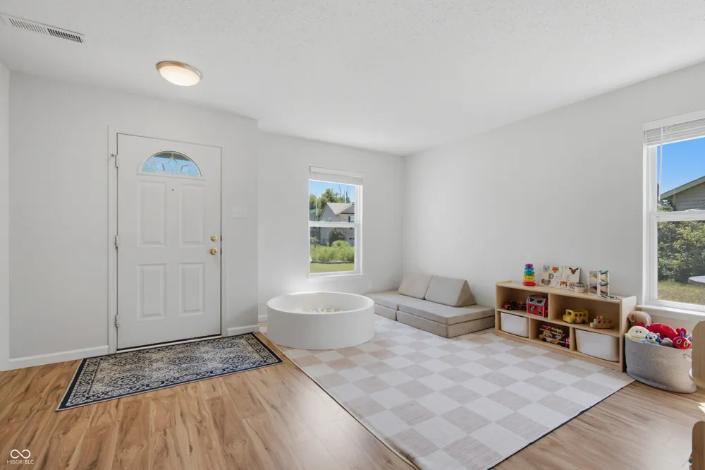 640 Streamside Drive Greenfield, IN 46140
