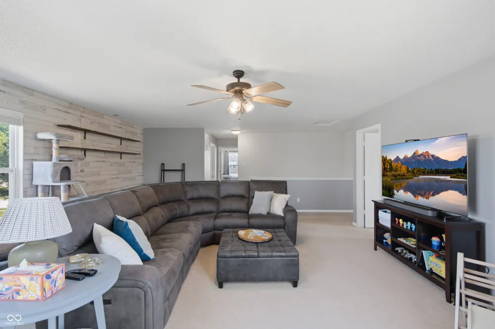 640 Streamside Drive Greenfield, IN 46140