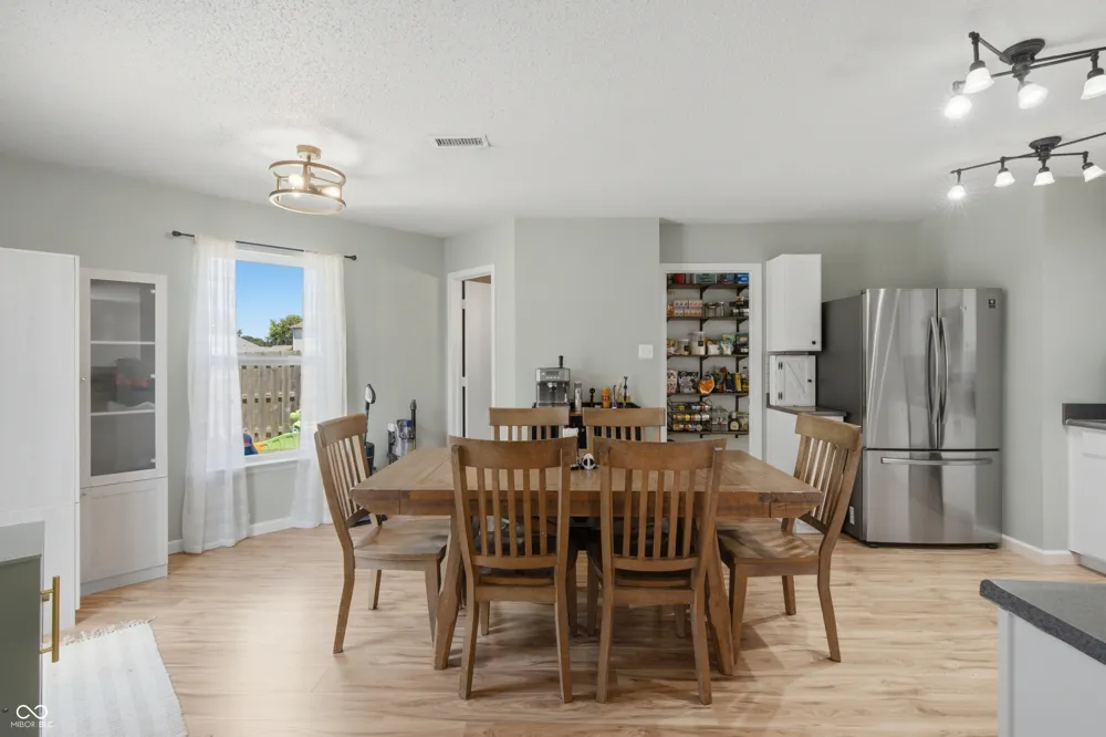 640 Streamside Drive Greenfield, IN 46140