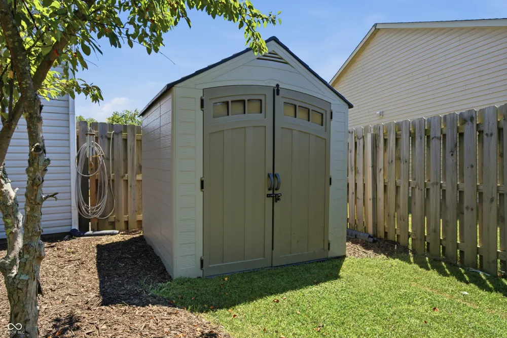 640 Streamside Drive Greenfield, IN 46140