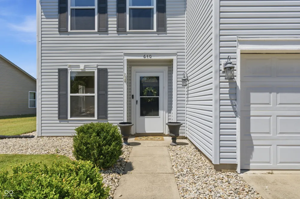640 Streamside Drive Greenfield, IN 46140