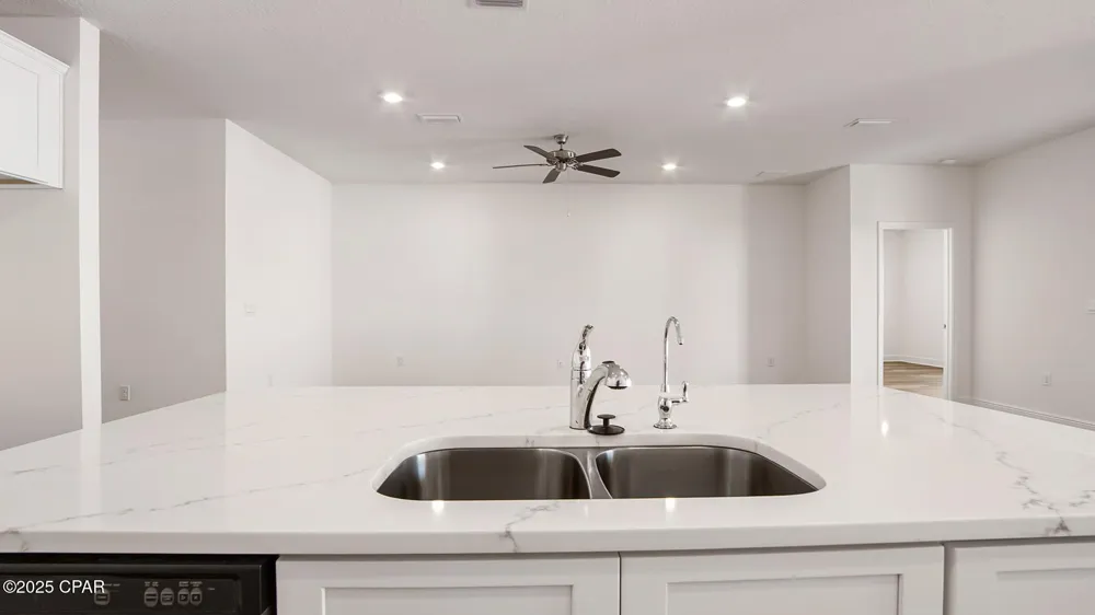 569 Hancock Way Panama City Beach, FL 32413