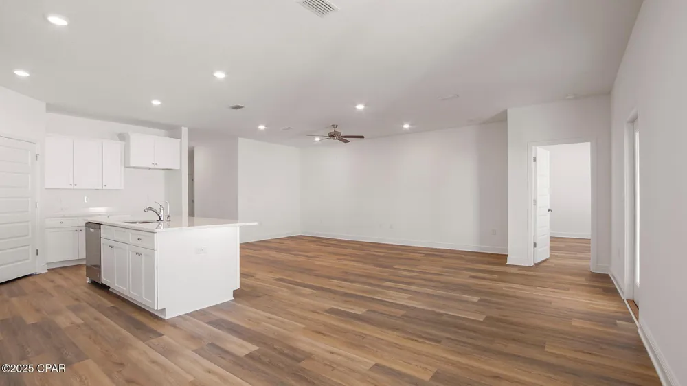 569 Hancock Way Panama City Beach, FL 32413