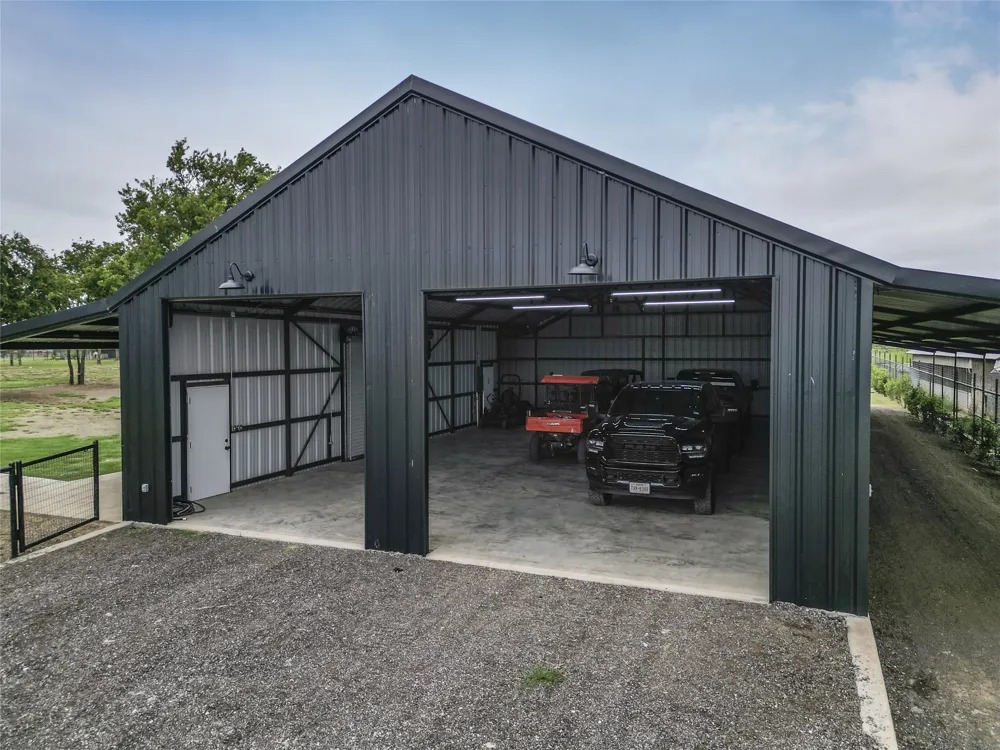 200 Corral Road Godley, TX 76044