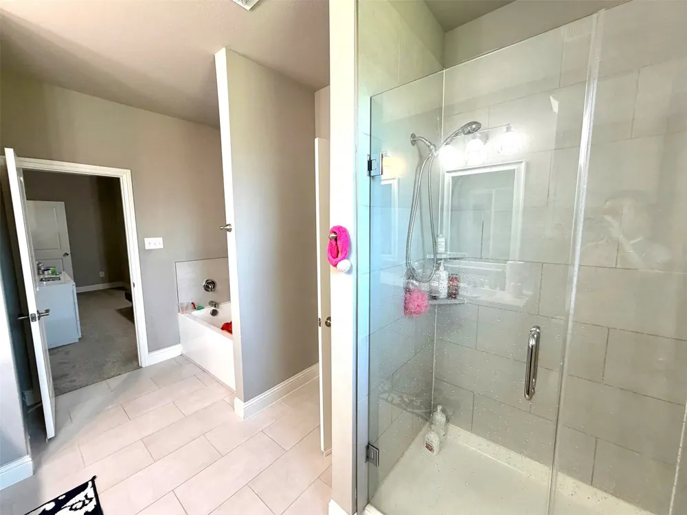 402 Coyote Creek Drive Lavon, TX 75166