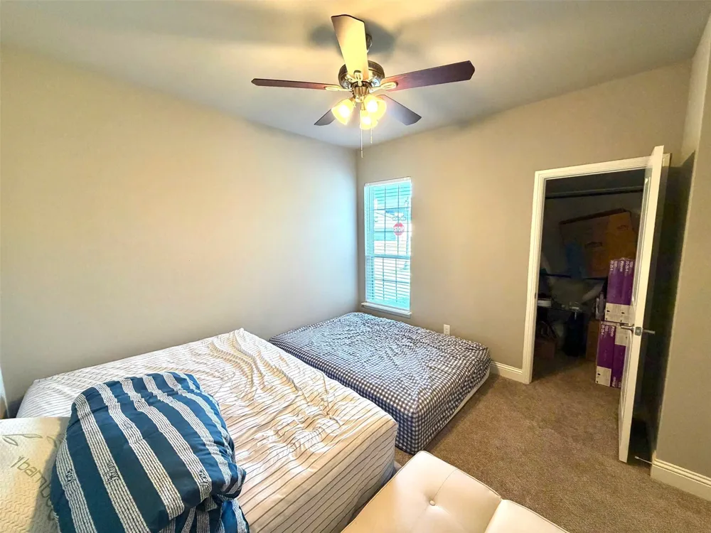 402 Coyote Creek Drive Lavon, TX 75166