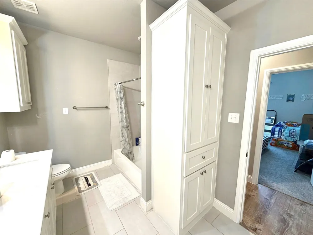 402 Coyote Creek Drive Lavon, TX 75166