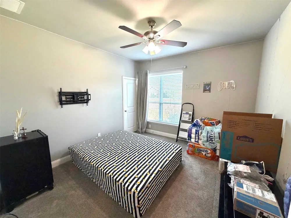 402 Coyote Creek Drive Lavon, TX 75166