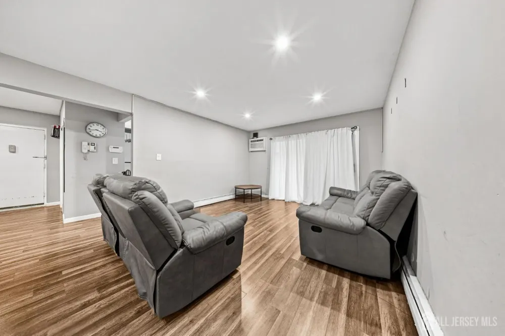 747-757 N BROAD STREET #105 Elizabeth, NJ 07208