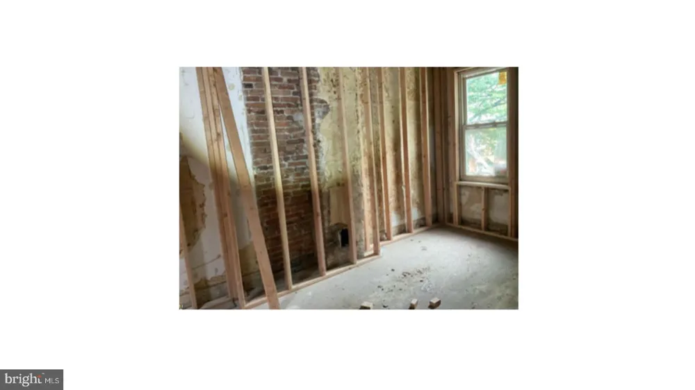 2109 W LEXINGTON STREET Baltimore, MD 21223