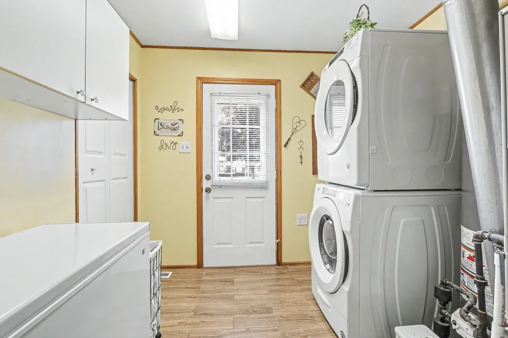 28783 Sarabyn Street Dowagiac, MI 49047